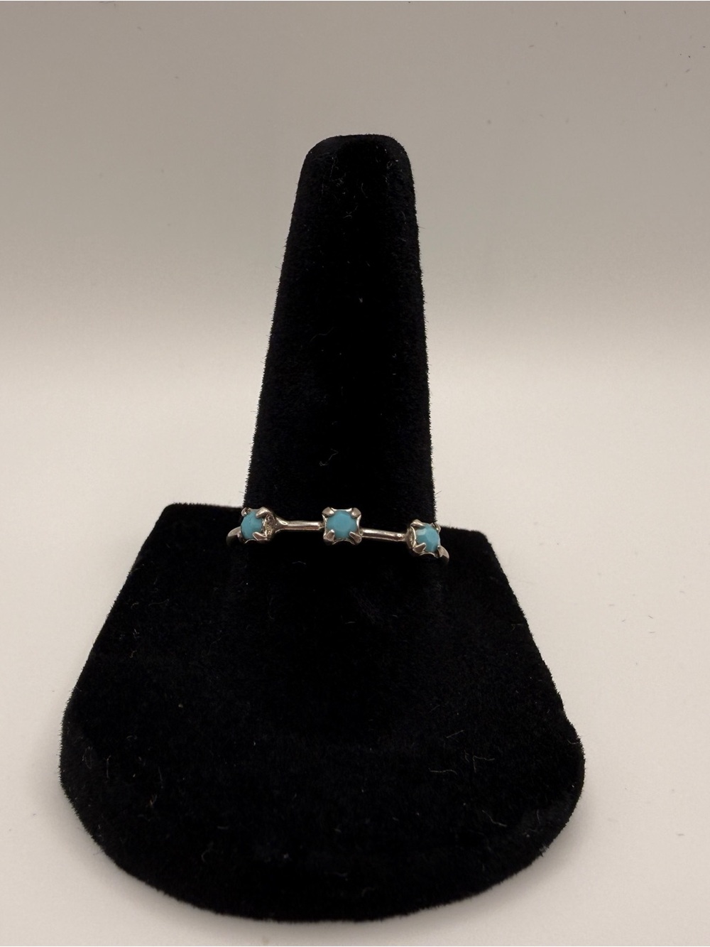Dainty Southwestern Silver Tone Ring With Turquoise Stone Like Setting Size 8.25